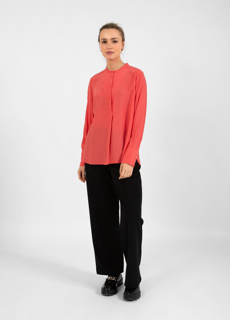 Coster Copenhagen BLOUSE MET GEVOUWEN KNOPENBIES Shirt/Blouse Hot coral - 685