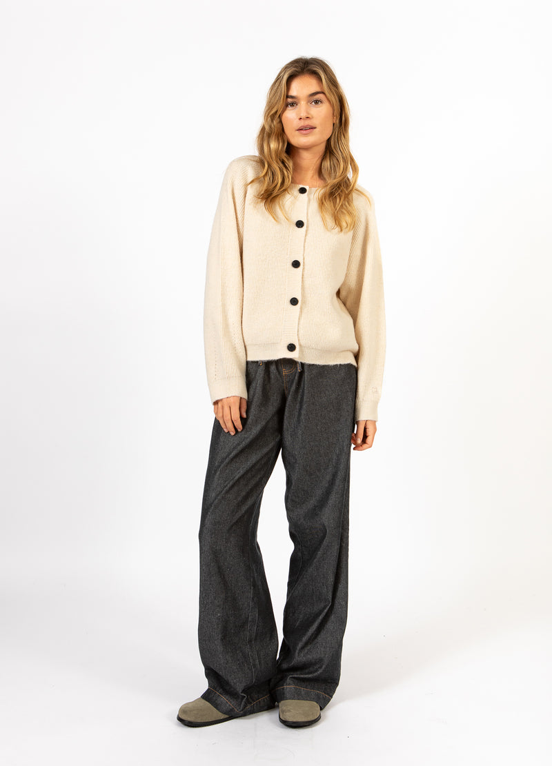 CC Heart CC HEART EMMA O-NECK GEBREIDE VEST Knitwear Creme - 241