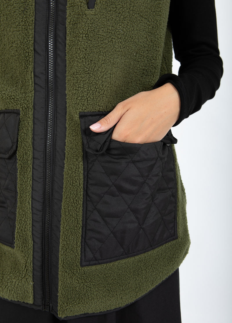 CC Heart CC HEART LENNON MIX PILE VEST Outerwear Army/black - 457