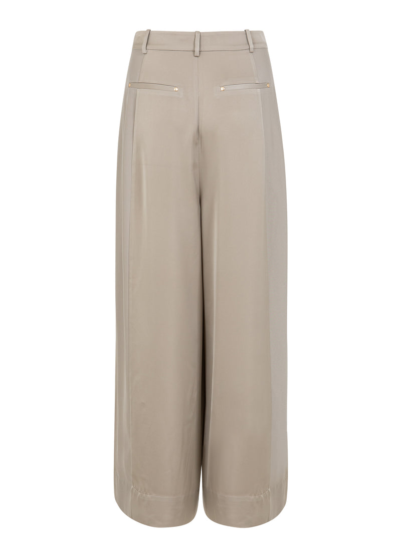 Coster Copenhagen GLANZENDE WIJDE BROEK MET HOGE TAILLE - PETRA PASVORM Pants Grey sand - 241
