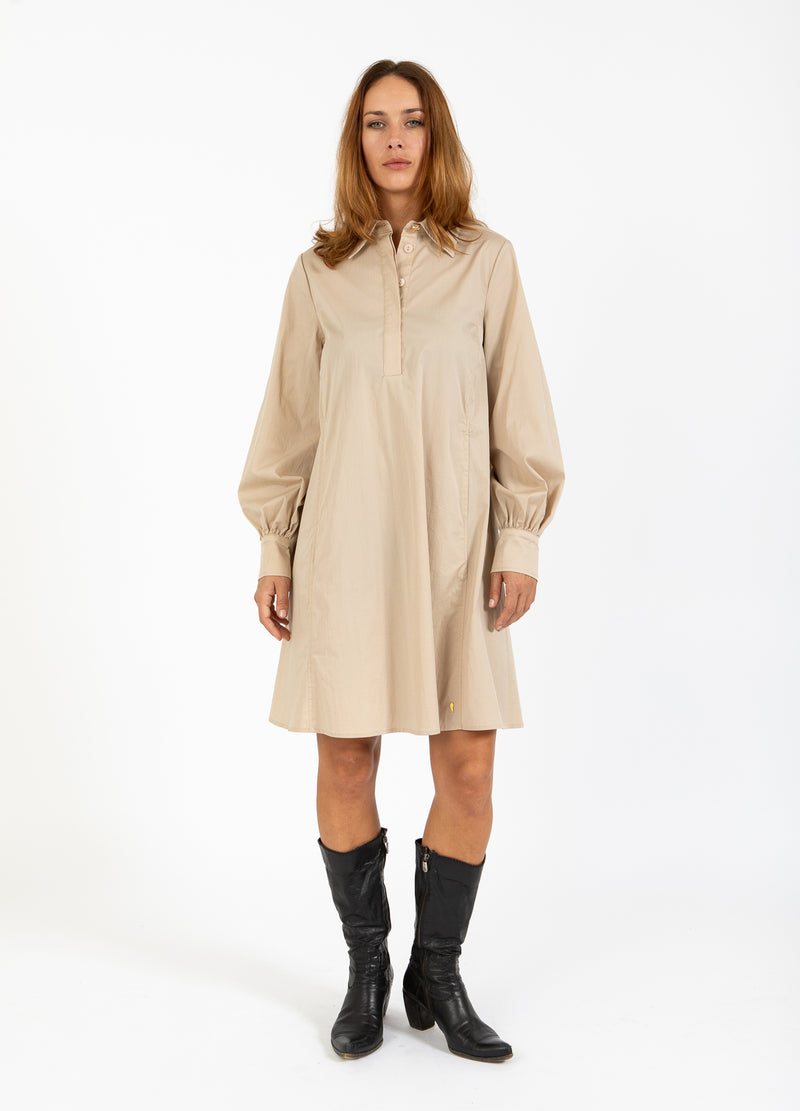 Coster Copenhagen JURK MET VOLUMINEUZE MOUWEN Dress Desert sand - 329