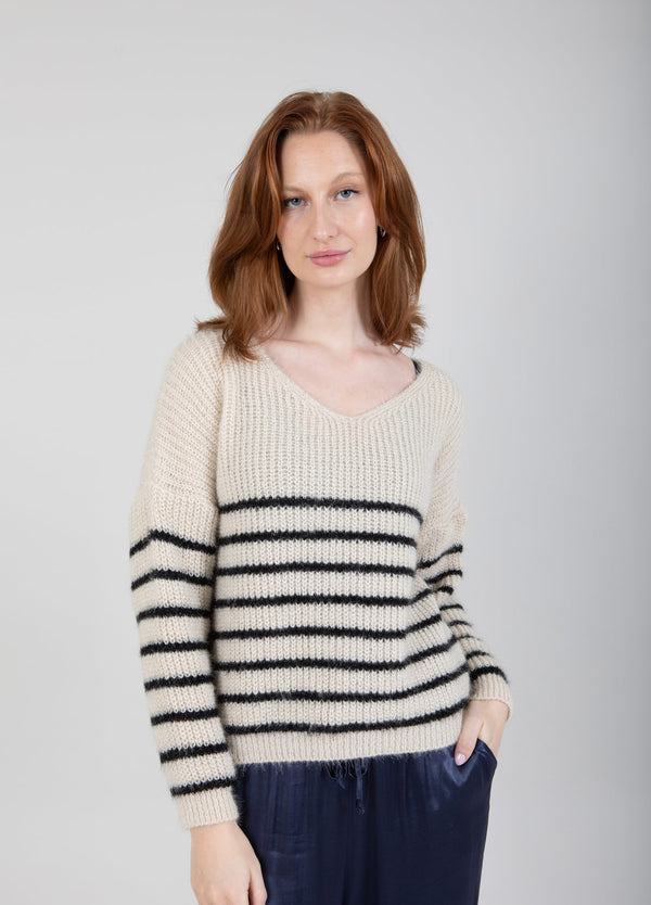 CC Heart KNIT WITH STRIPES Knitwear Creme - 241