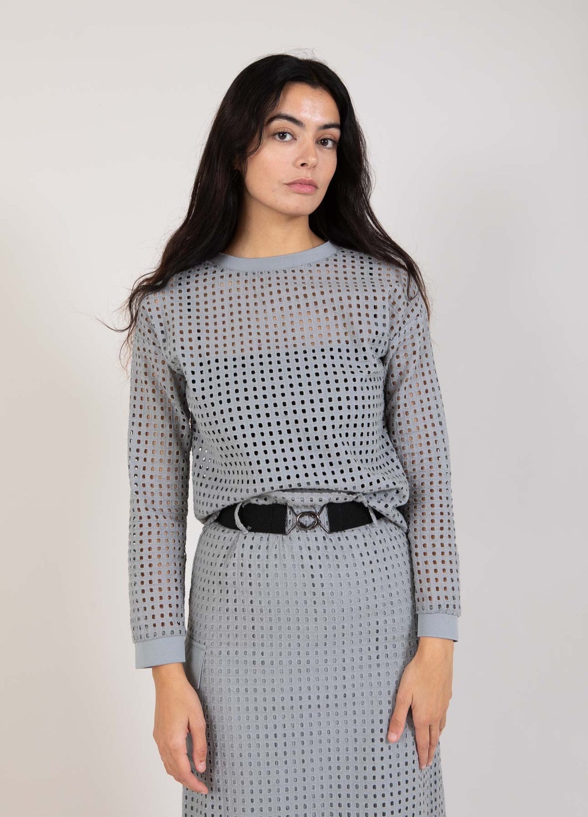 MESH TOP MET LANGE MOUWEN Dark Grey costercopenhagen