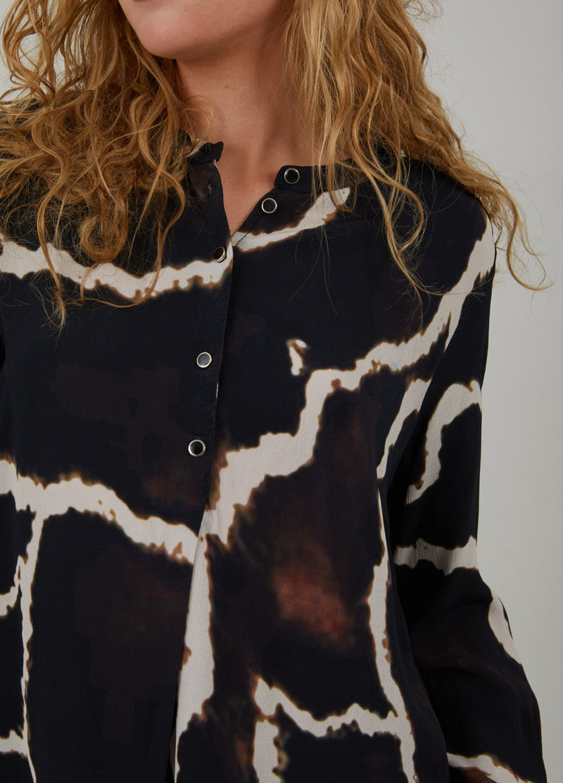 Coster Copenhagen  SHIRT IN NIGHT CLOUDS PRINT Shirt/Blouse Night clouds print - 924