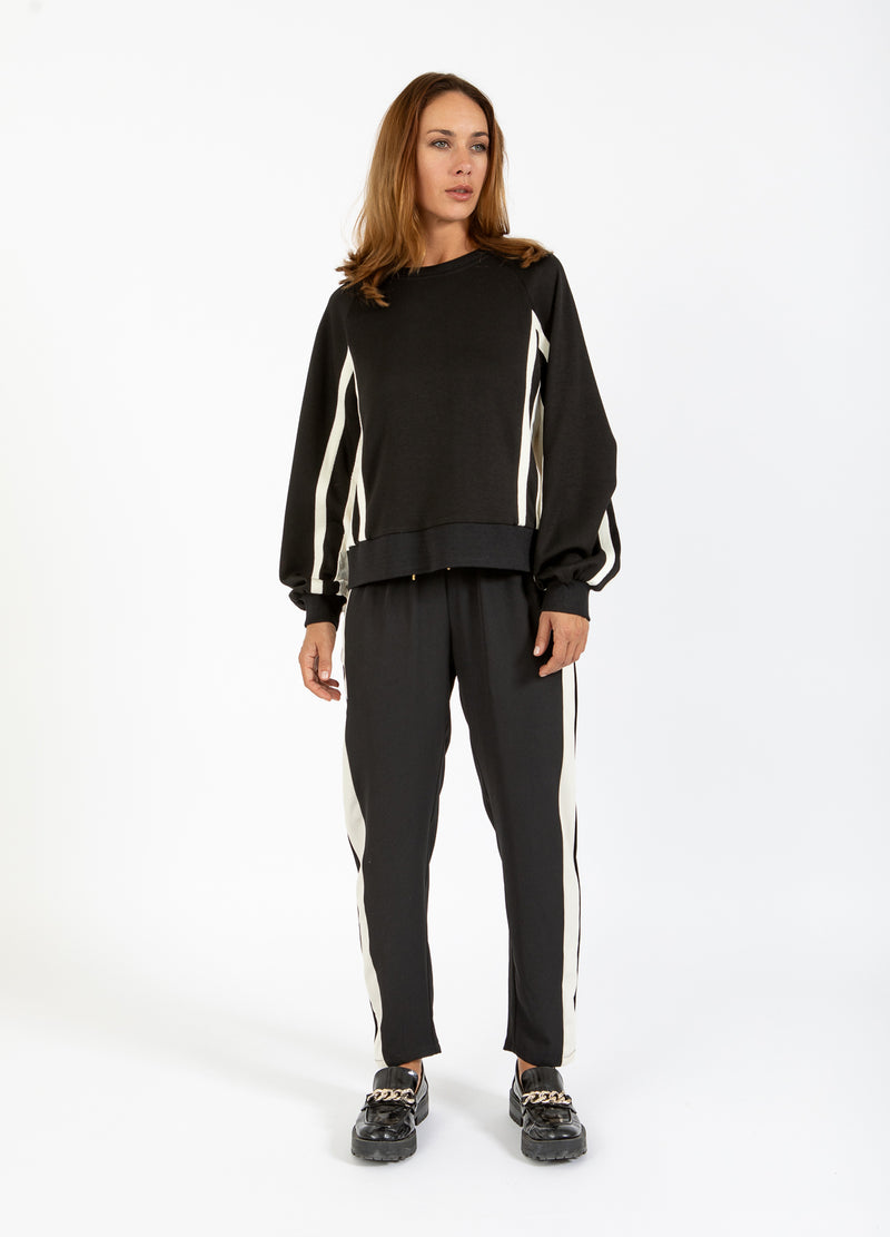 Coster Copenhagen SPORTIEVE BROEK MET ZIJPANEEL - SILLE PASVORM Pants Creme / black - 177