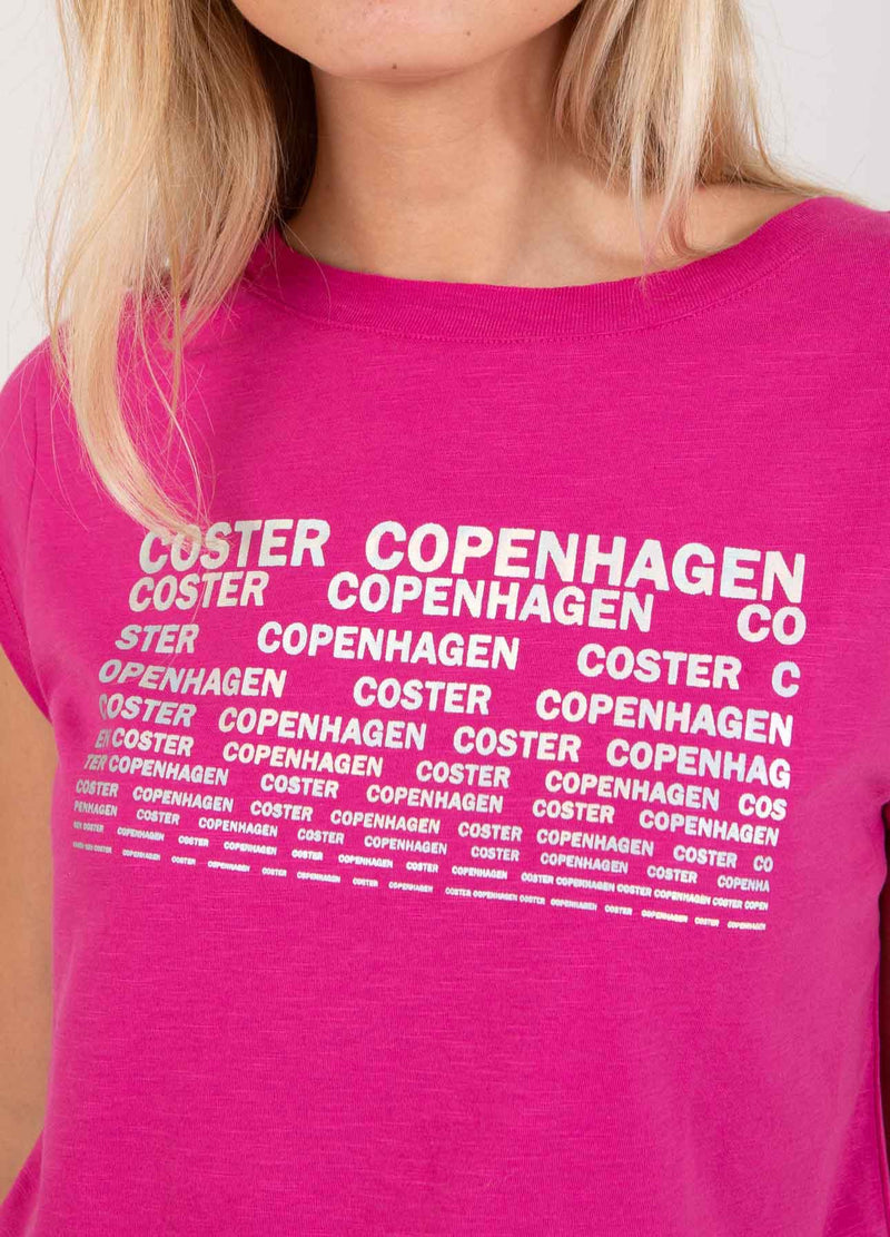 Coster Copenhagen T-SHIRT MET COSTER PRINT - KAP MOUW T-Shirt Berry - 693