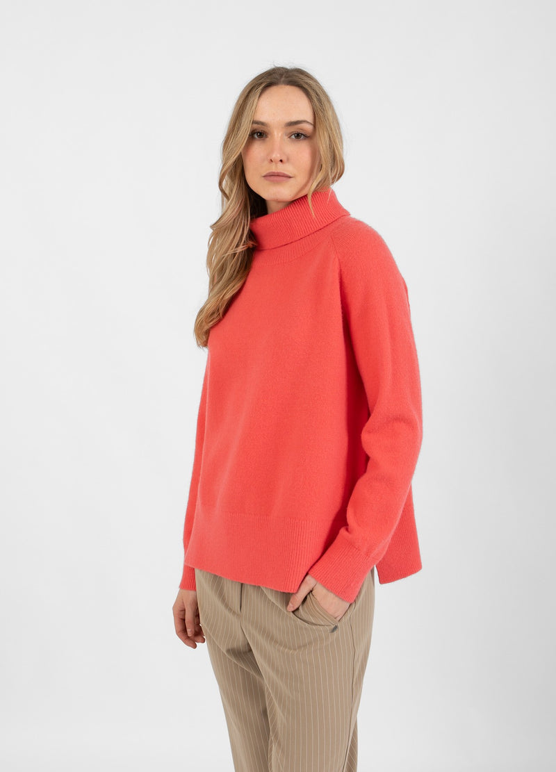 Coster Copenhagen TRUI MET HOGE HALS - COMFORTABEL GEBREID Knitwear Hot coral - 685