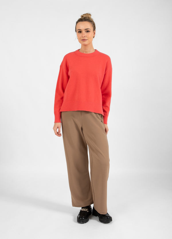 Coster Copenhagen TRUI MET RONDE HALS - COMFORTABEL GEBREID Knitwear Hot coral - 685